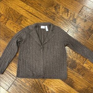 Liz Claiborne brown tweed size large single button sweater